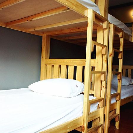 Ideer Hostel Bangkok Exterior foto